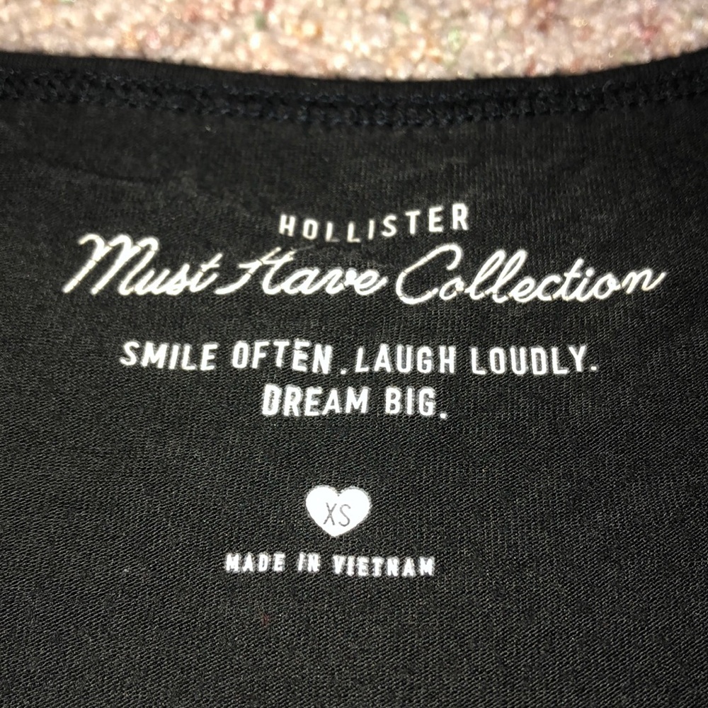 T-shirt - Picture 2 of 3